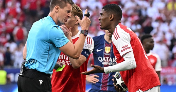 Trọng tài chung kết Champions League gây tranh cãi: PSG vô địch, dư luận dậy sóng - hình ảnh - new88pg8.com Trọng tài chung kết Champions League gây tranh cãi: PSG vô địch, dư luận dậy sóng - hình ảnh - new88pg8.com