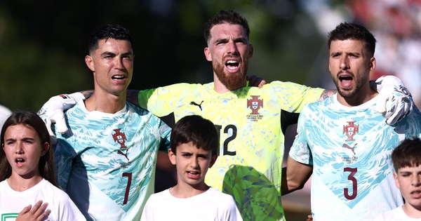 Ronaldo và Bồ Đào Nha ‘mang’ Diogo Jota đến World Cup 2026: Hành động đặc biệt khiến khán giả rơi lệ! - hình ảnh - new88pg8.com Ronaldo và Bồ Đào Nha ‘mang’ Diogo Jota đến World Cup 2026: Hành động đặc biệt khiến khán giả rơi lệ! - hình ảnh - new88pg8.com
